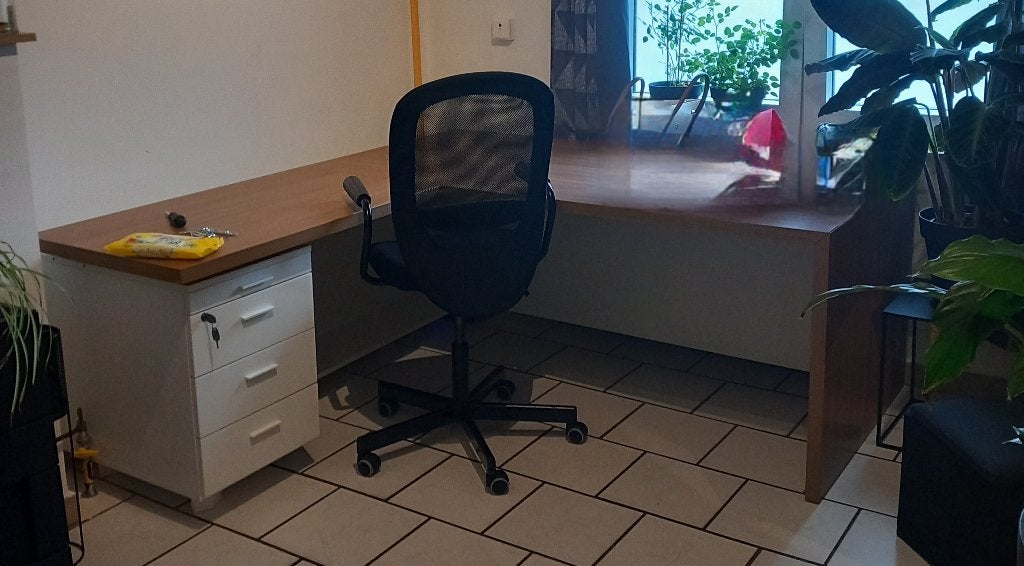 Bureau en L, Autres marques, Cloison, 180 cm, Utilisé