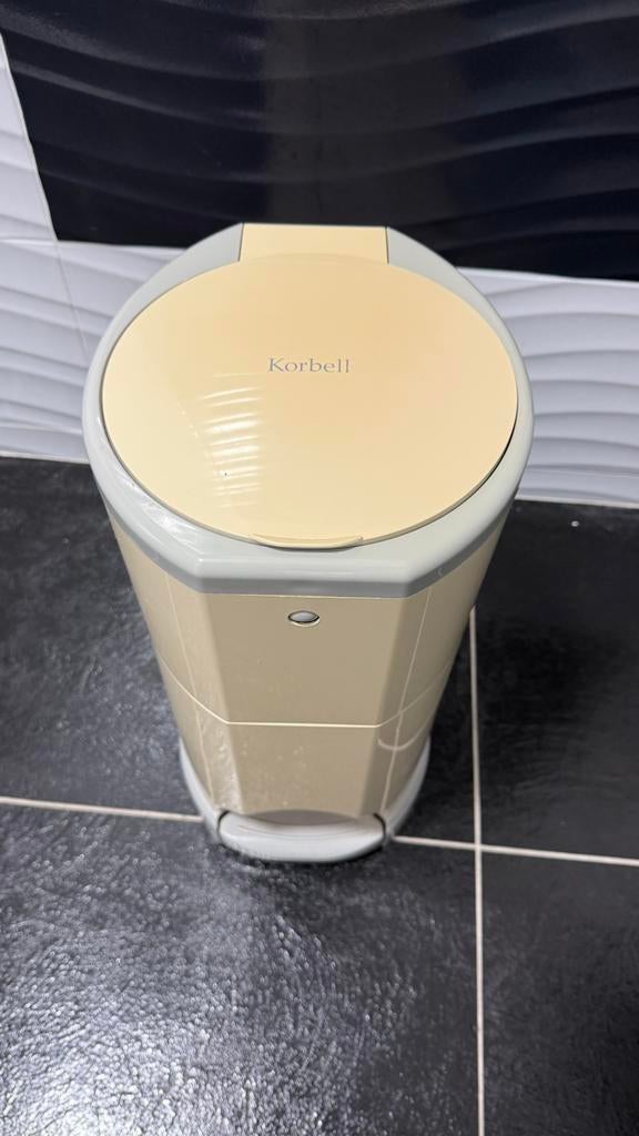 Poubelle antiodeur « Korbell » pour couches, Enlèvement, Utilisé, Poubelle à couches, Autres marques