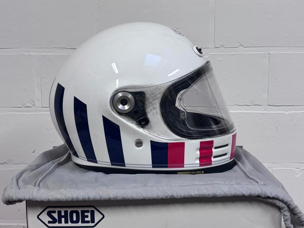 Shoei Glamster-helm, Ophalen