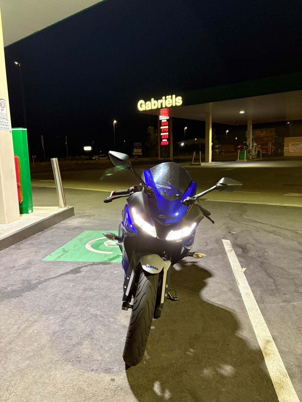 Yamaha R125 2021 - Très bien entretenue à 19 800 km, Occasion, Permis Moto A1 minimum, Super Sport, Particulier