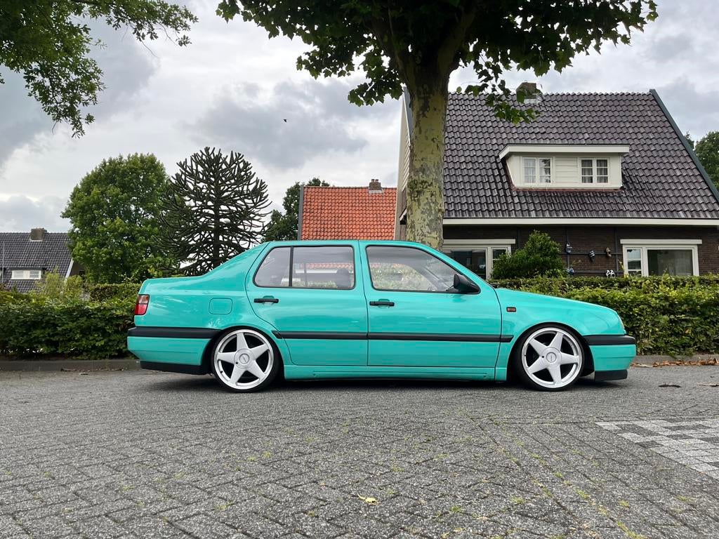 Vw Vento 1.8i mintgroen 1992 schroefset recaro, Auto's, Stof, Zwart, 4 cilinders, Radio