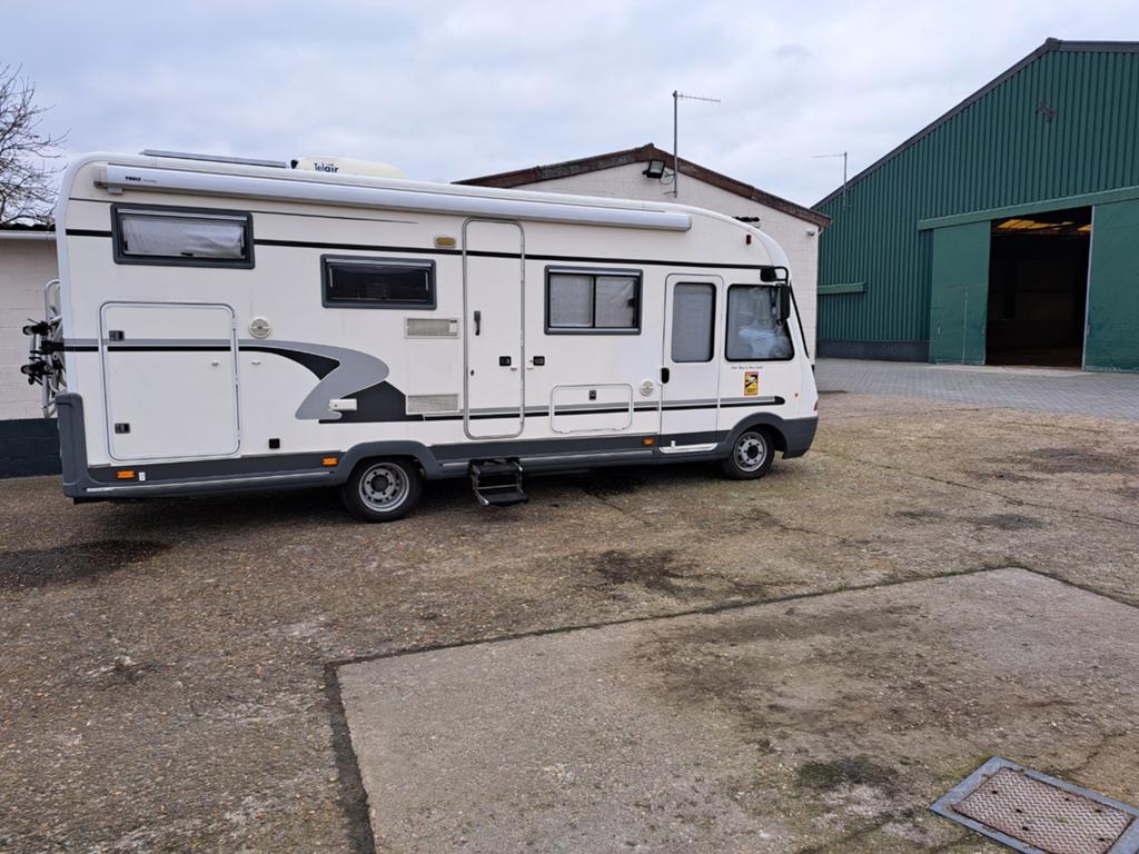 Euromobil, Caravans en Kamperen, Mobilhomes, Particulier, Mercedes, Ophalen