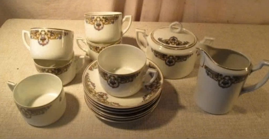 Belle vaisselle ancienne en porcelaine - H&C Chodau, Enlèvement ou Envoi