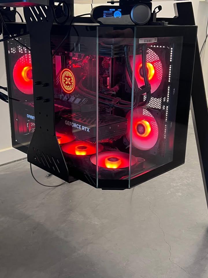 Gaming PC RTX 5070 Ti 16GB / 32GB DDR5 / 2TB SSD, Computers en Software, 32 GB, Zo goed als nieuw, Gaming, SSD