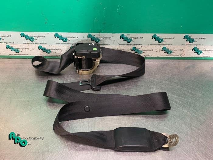 Ceinture de sécurité arrière droite d'un Audi A2 (A2 00-), Autos : Pièces & Accessoires, -, 3 mois de garantie, Audi, Utilisé