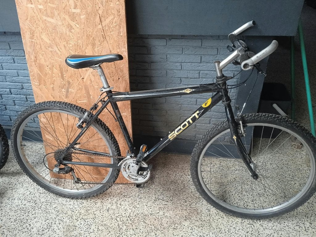 VTT Scott Apache  26 pouces. Pneus neufs, Vélos & Vélomoteurs, Vélos | VTT & Mountainbikes, Autres marques, Frein à tambour, Enlèvement