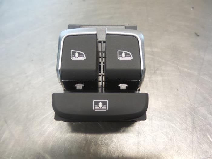 Commutateur vitre électrique d'un Audi A8 (A8 10-), -, 3 mois de garantie, Utilisé, -