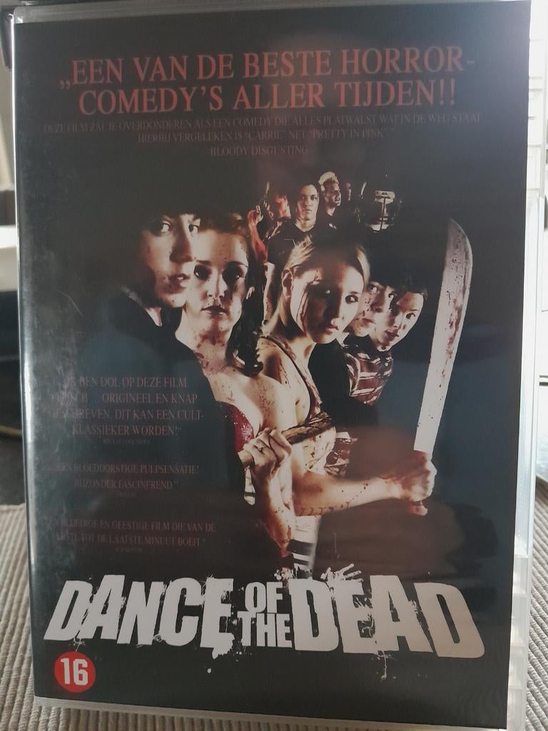 Dance of the dead, Vanaf 16 jaar, Ophalen of Verzenden, Zo goed als nieuw, Vampiers of Zombies