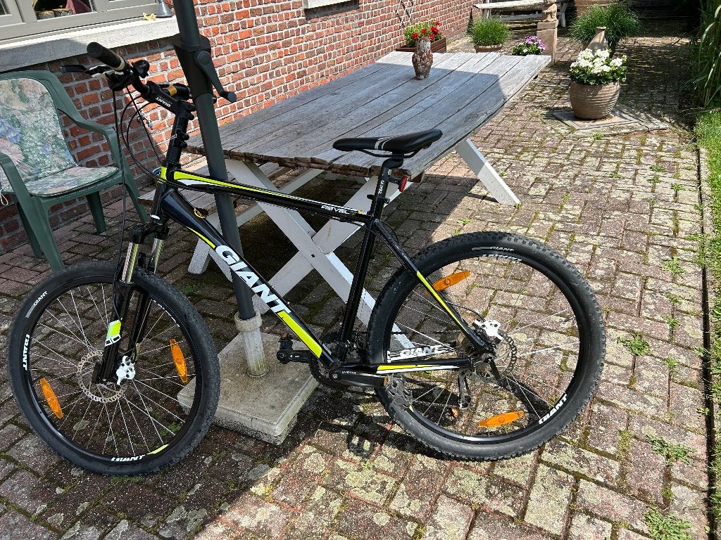 VTT Giant taille L modèle Revel, Vélos & Vélomoteurs, Femmes, Giant, Enlèvement, Frein à disque