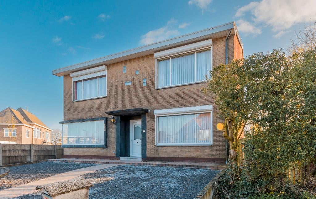 TE KOOP: Renovatiewoning 5 slk Gruitrode, Immo, Huizen en Appartementen te koop, Provincie Limburg, 500 tot 1000 m², Twee onder één kap