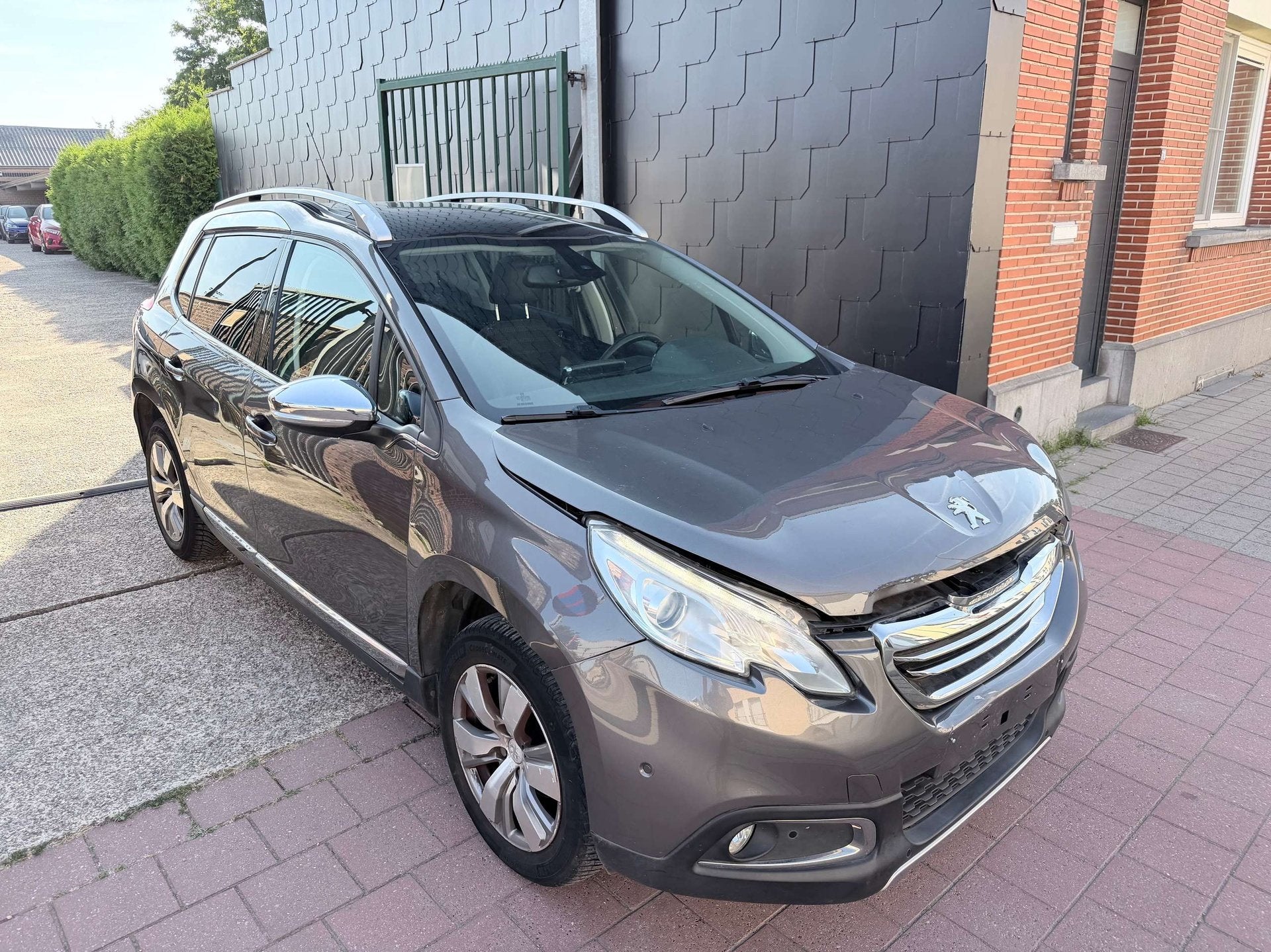 Peugeot 2008 1.2 I EDITION ALLURE | Navi| Cruise | Leder Zoe, Auto's, Peugeot, Gebruikt, Zwart, 1199 cc, 3 cilinders