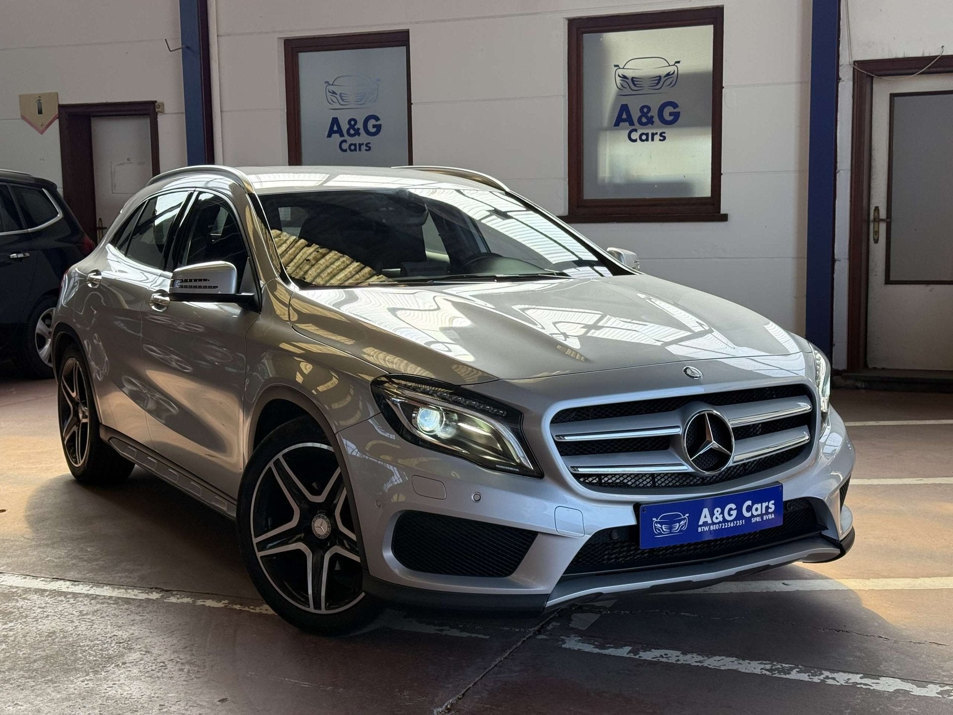 Mercedes-Benz GLA 180 GLA 180. Pack AMG. 55.995km 1 Jaar Gar, Auto's, 122 pk, Gebruikt, 4 cilinders, 1595 cc