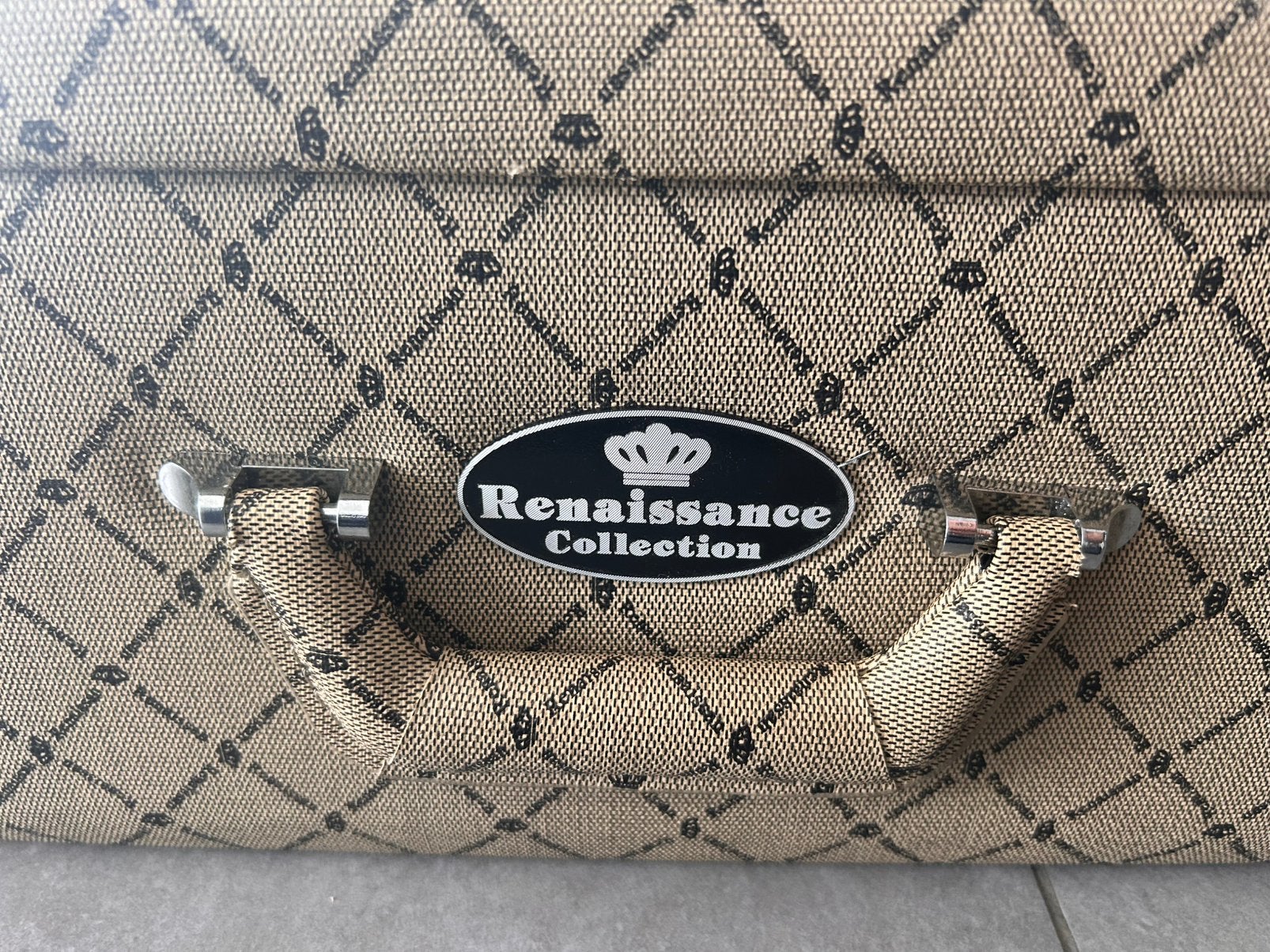 Valise nostalgique, Enlèvement, Utilisé