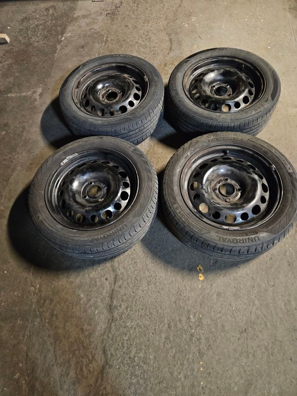 Stalen velgen met banden, 195/55R16, Ophalen