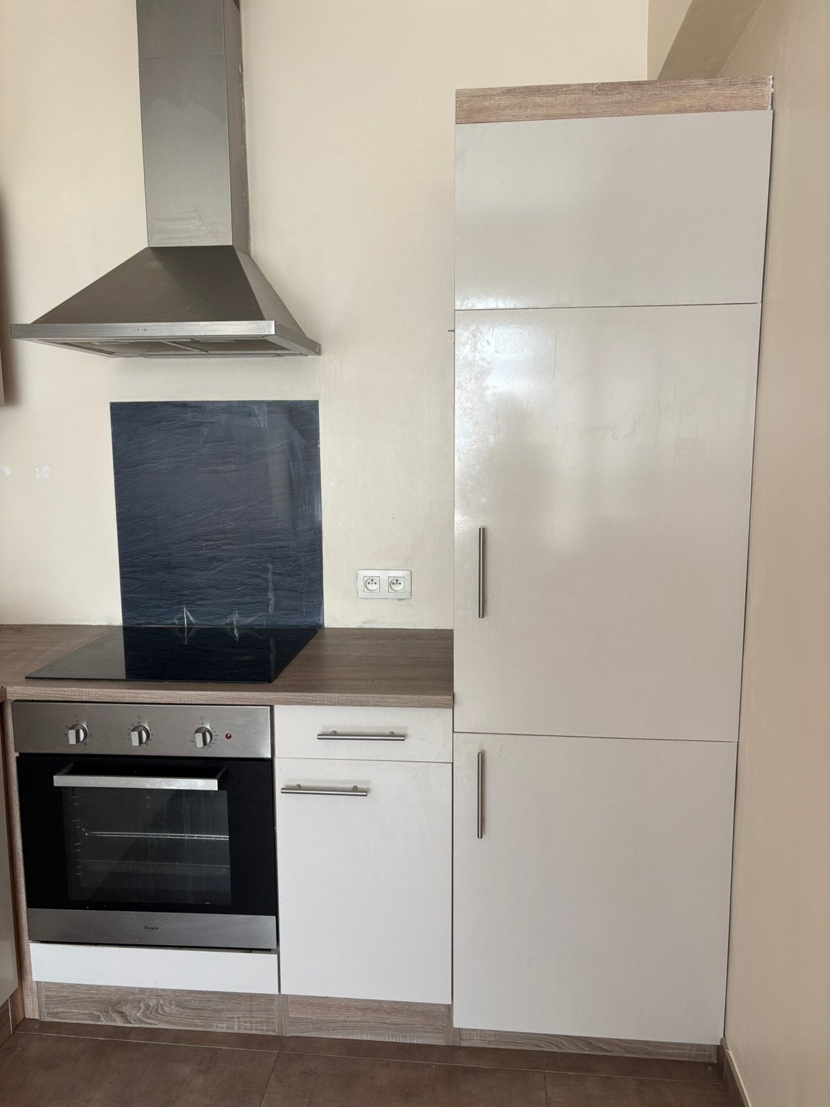 Cuisine equipée beige avec ou sans electro, Maison & Meubles, Cuisine | Cuisines complètes, Utilisé, Cuisine d'angle, Crème, Synthétique