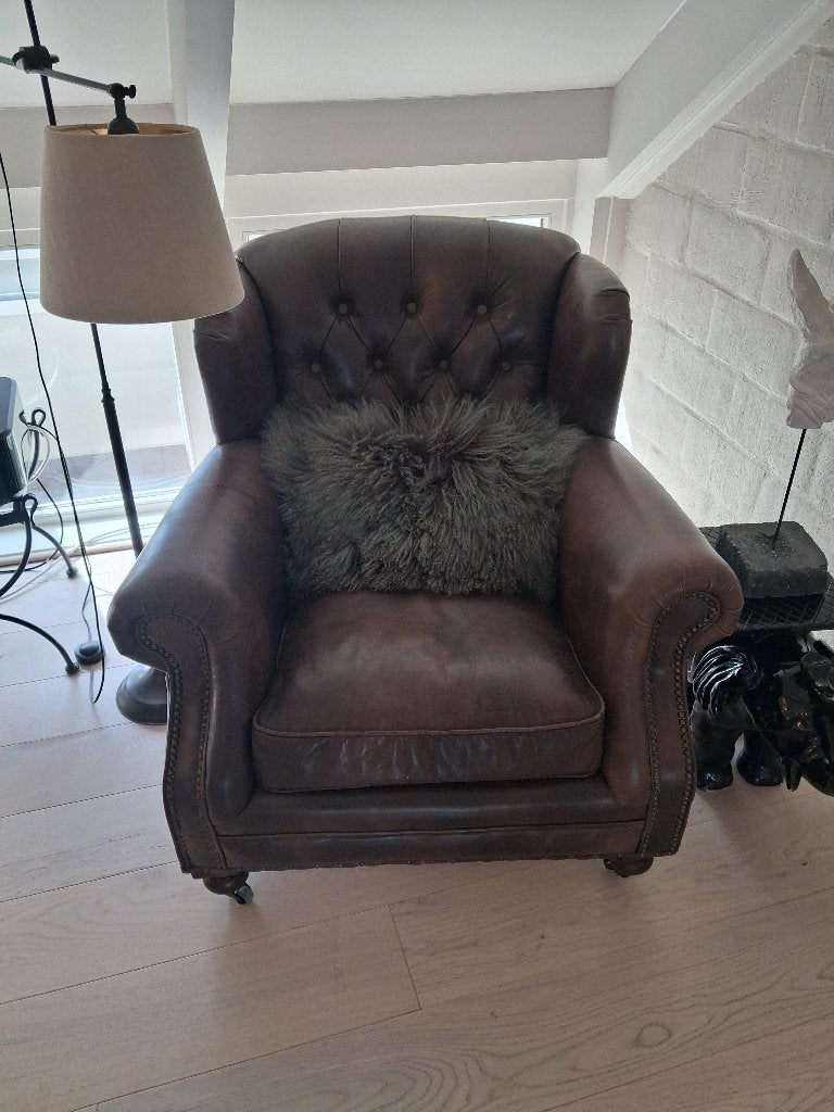 Chesterfield club zetel, Enlèvement
