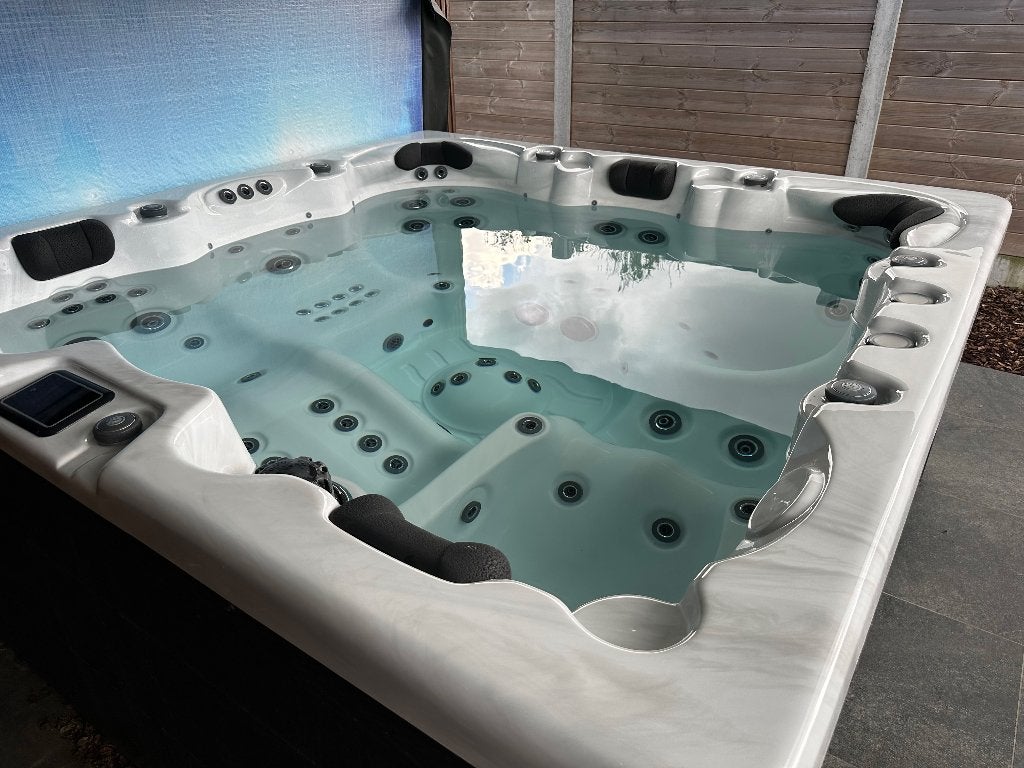 JS-01 - Premium All-in Spa - 6 zitplaatsen, Ophalen, Zo goed als nieuw, Overige typen