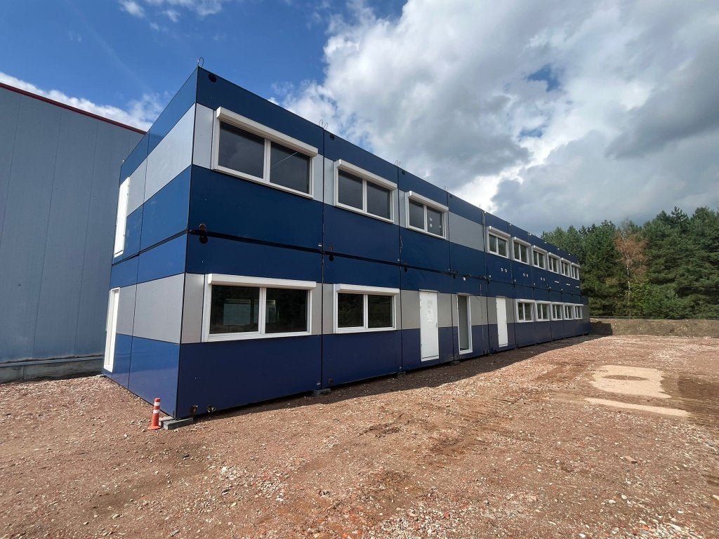 Multifunctioneel unitgebouw met 21 units