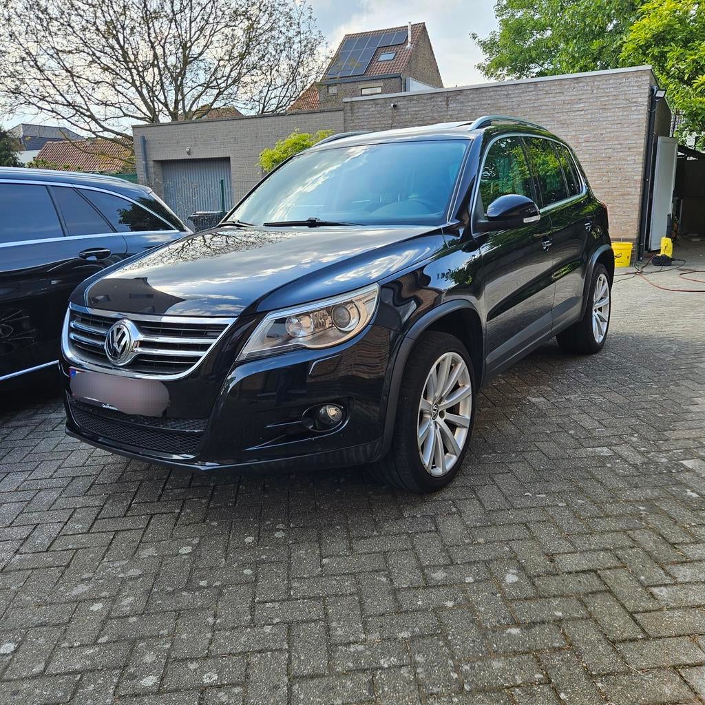 Volkswagen Tiguan R-line 1.4tsi 2010 Pano, Euro 5, Lichtsensor, Zwart, Handgeschakeld