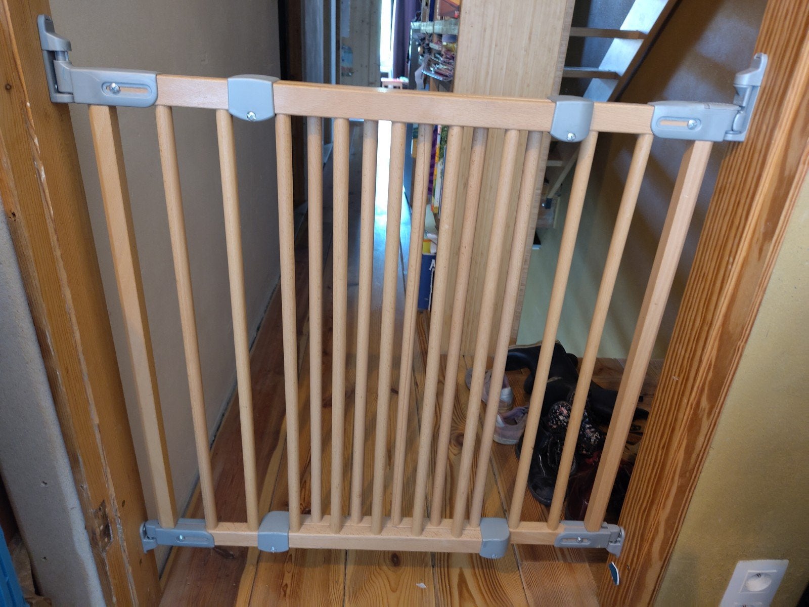 3 x Babydan Flexi Fit Wood, verstelbaar deurhekje, Ophalen, 100 tot 115 cm, Zo goed als nieuw, Schroefhekje