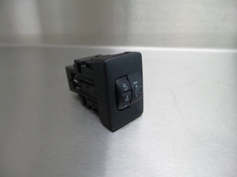 COMMUTATEUR PHARE REGLAGE C Urban Cruiser (|8415252120|), Utilisé, Toyota