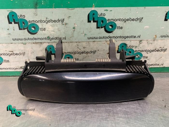 Poignée portière 4portes arrière gauche d'un Audi A4 (A4, -, 3 mois de garantie, Audi, Utilisé