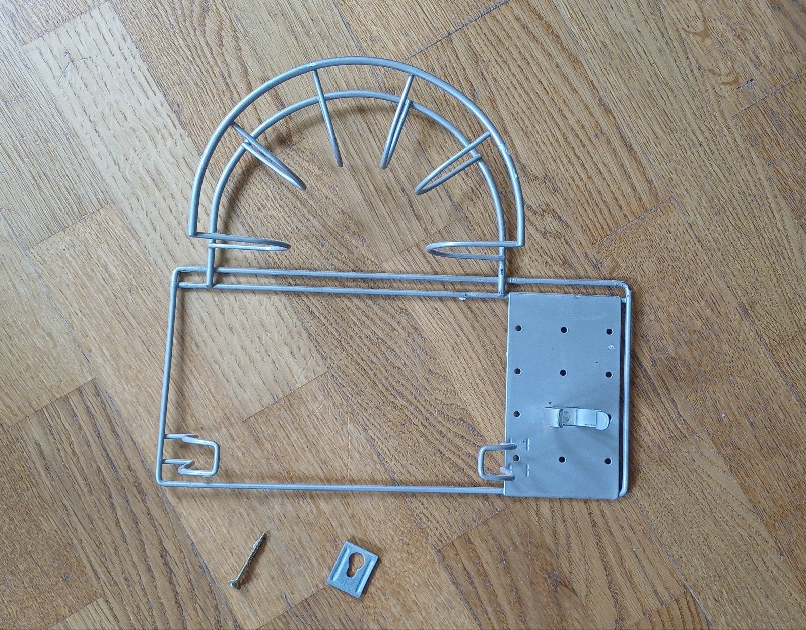 Support mural pour aspirateur.  Ikea, Electroménager, Pièces & Accessoires, Enlèvement