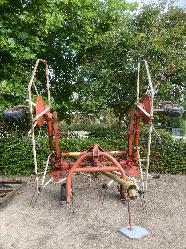 Hooischudder/hooikeerder Kuhn, Articles professionnels, Agriculture | Outils, Enlèvement, Élevage, Agricole