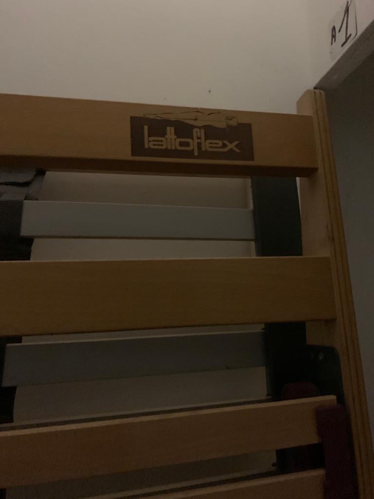 Lattenbodems, als nieuw , 90x 200 cm  - 2 stuks, Ophalen, Zo goed als nieuw, 200 cm, Bedbodem