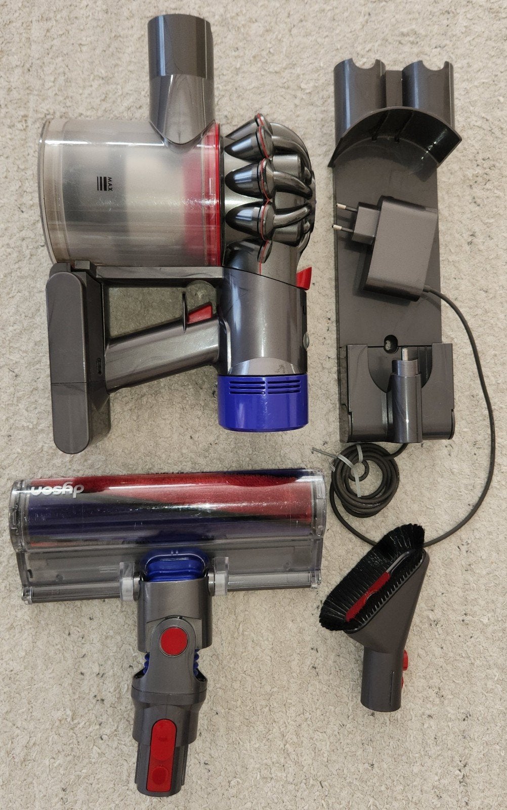Dyson v8 en bonne état, Enlèvement ou Envoi, Dyson