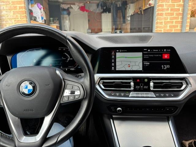 BMW 318d mild hybrid, Cuir, Entretenue par le concessionnaire, Noir, Automatique