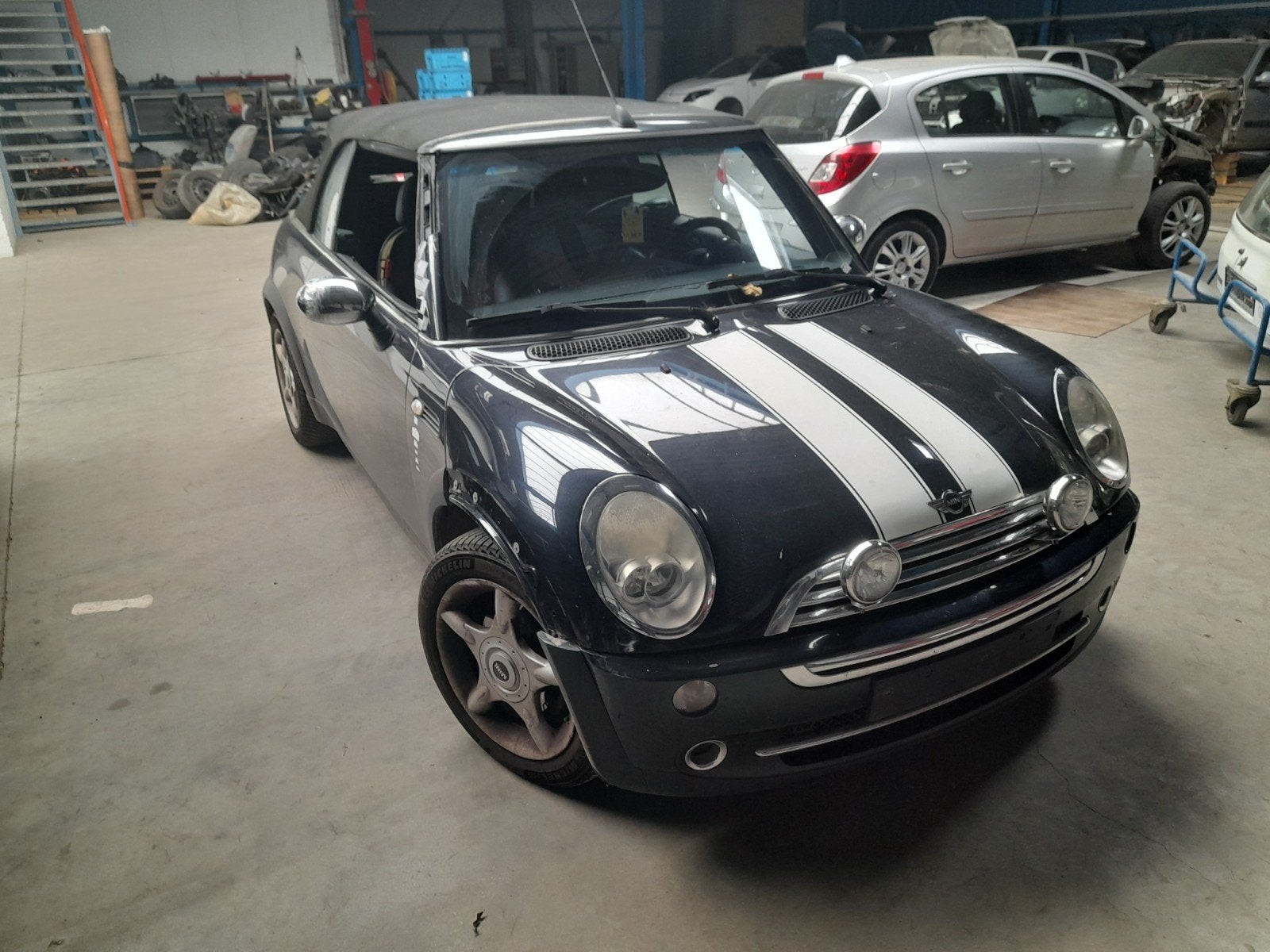 Pièces mini one cabriolet R52 1600 essence // 5060 AUVELAIS, Avant, Enlèvement, Capot moteur, Mini