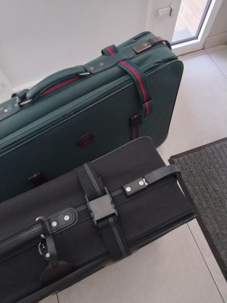 Reiskoffers met wieltjes, Ophalen
