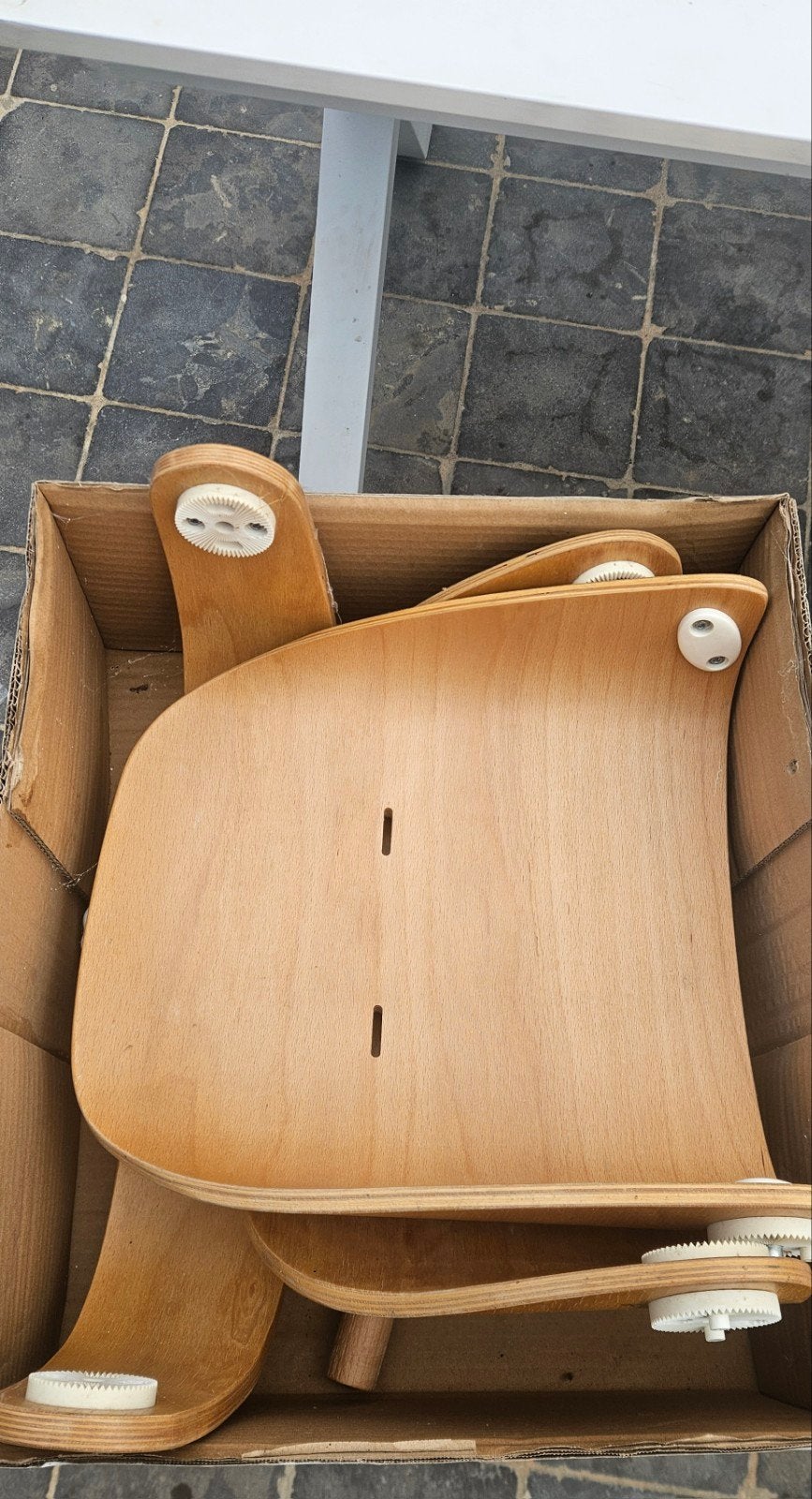 Newborn seat in prima staat, Enlèvement
