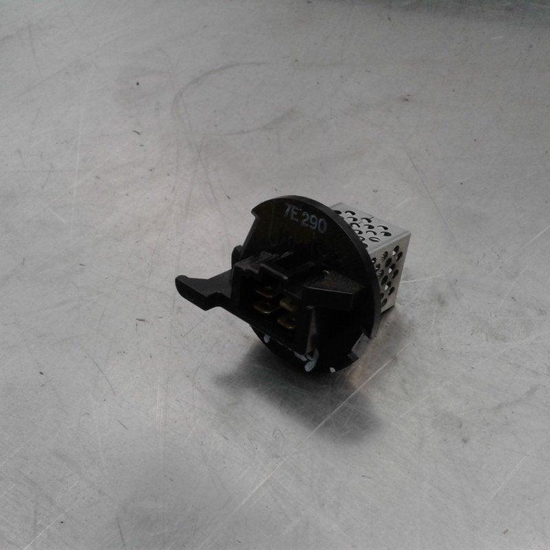 KACHELWEERSTAND Suzuki Ignis (FH) (01-2000/12-2005), Gebruikt, Suzuki