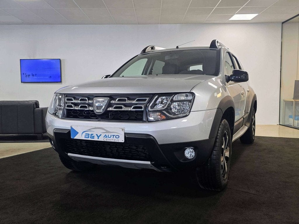 Dacia Duster Duster 1.5 dCi Automaat Explorer Camera / Leder, Auto's, 4 cilinders, Duster, 1795 kg, Leder