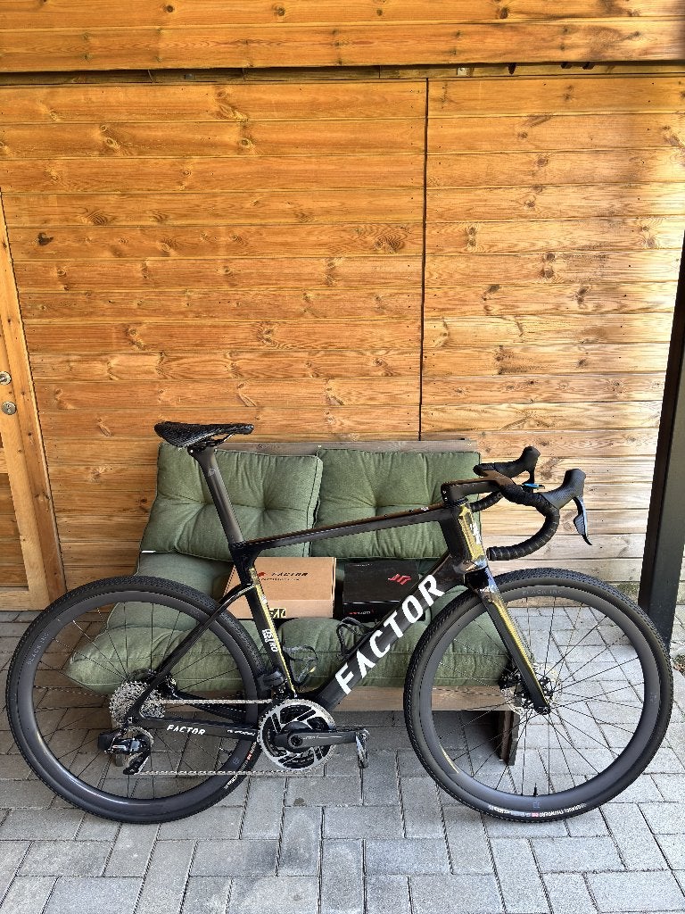 FACTOR OSTRO GRAVEL SRAM RED/FORCE 58 CERAMICSPEED, Vélos & Vélomoteurs, Vélos | Vélos de course, Comme neuf, Hommes, 57 à 61 cm