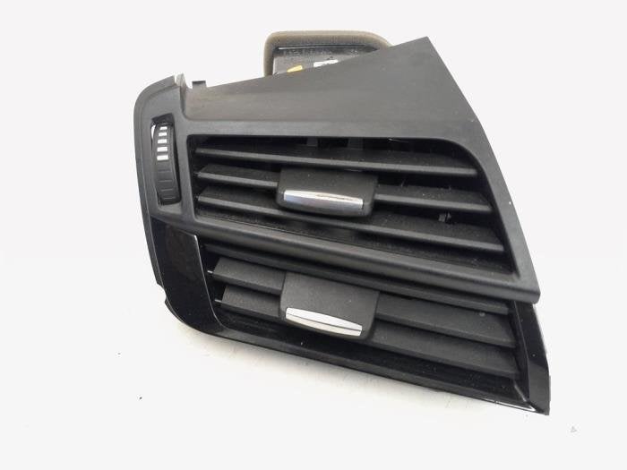 Grille aération tableau de bord d'un BMW X5, -, 3 mois de garantie, Utilisé, -