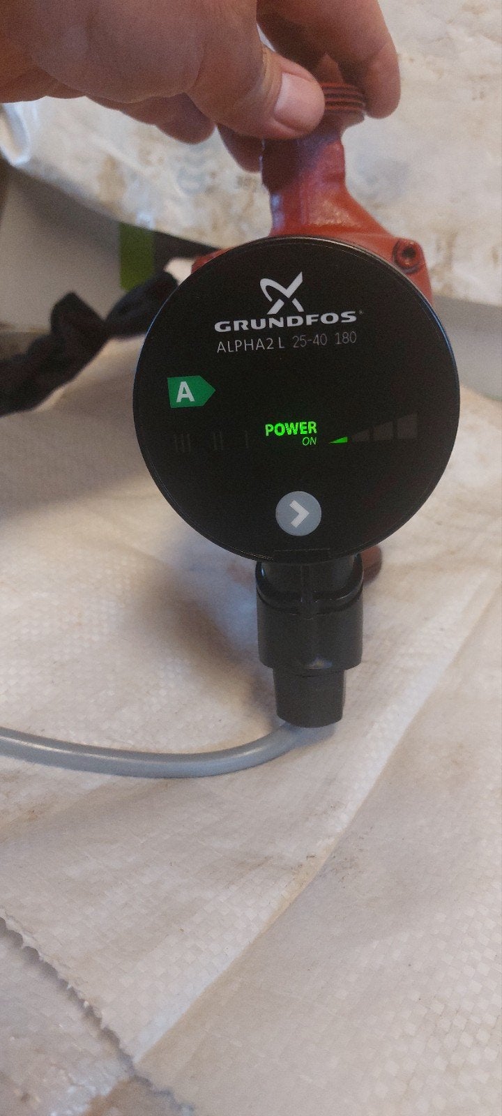 Circulateur grundfos Alpha 2L. 25-40-180. À  fonctionné 1 an, Enlèvement, Comme neuf