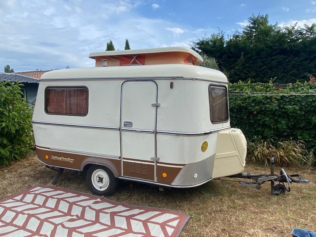 Eriba Pan Familia, Caravanes & Camping, Grand lit, Poêle, Particulier, 500 - 750 kg