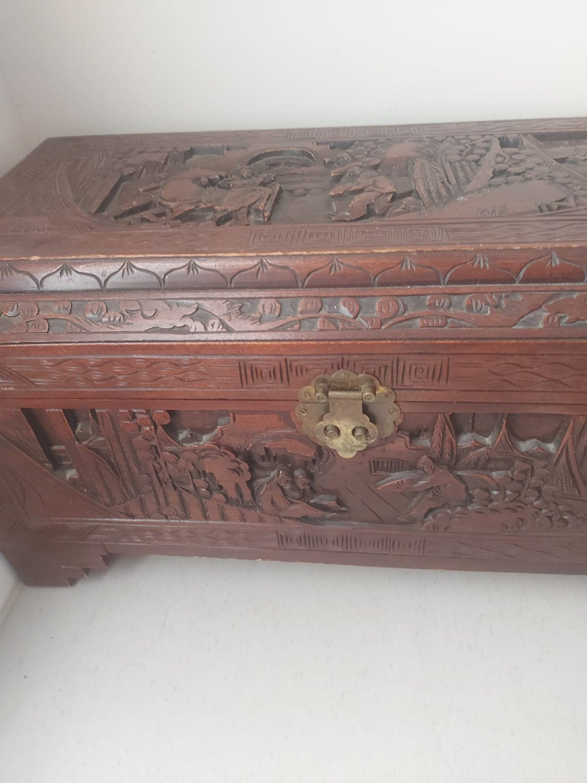 Chinese antieke kist, Ophalen