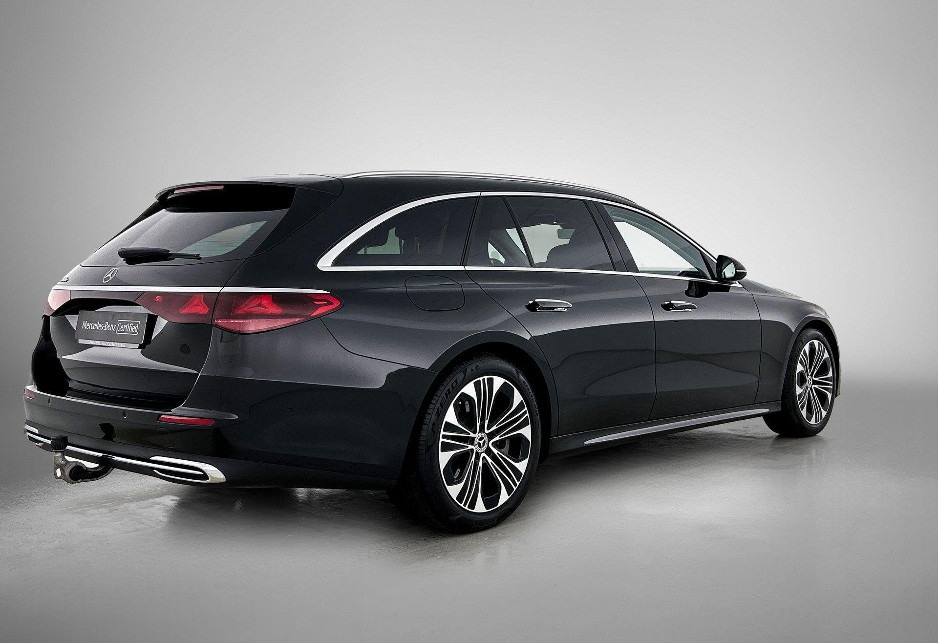 Mercedes-Benz E-klasse 300 e Break Luxury Line | Trekhaak |, Automaat, Dealer onderhouden, Gebruikt, Zwart