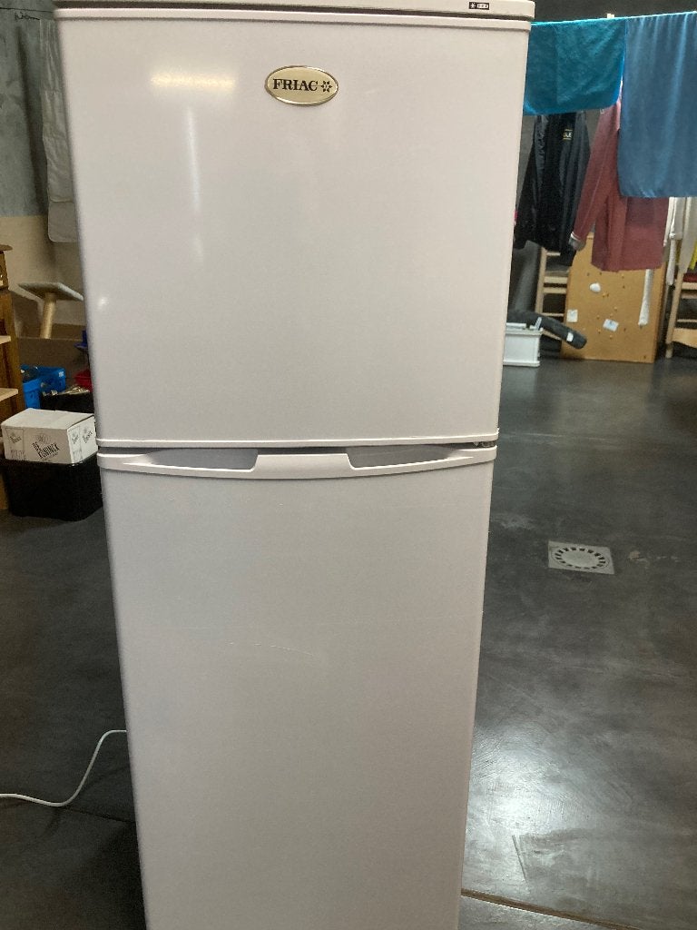 Frigo/diepvries, Elektronische apparatuur, Koelkasten en IJskasten, Ophalen, Zo goed als nieuw