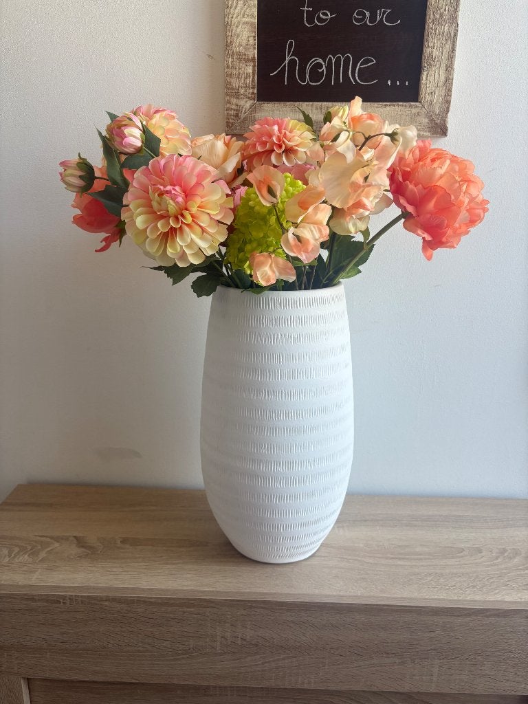 Vaas met bloemen, Ophalen, Nieuw