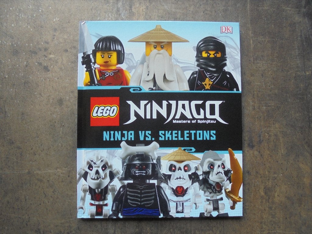 Lego Book Lego Ninjago Ninja vs Skeletons (zie foto's), Kinderen en Baby's, Ophalen of Verzenden, Zo goed als nieuw, Lego, Ninjago