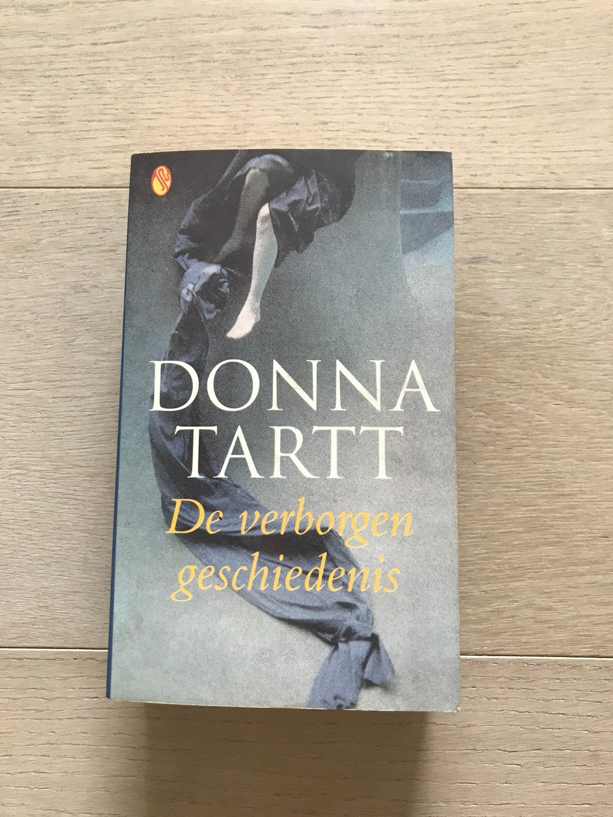 De verborgen geschiedenis (Donna Tartt), Boeken, Ophalen of Verzenden, Zo goed als nieuw
