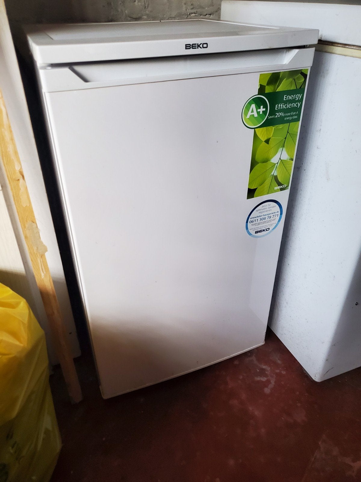 Beko tafelkoelkast – compact – werkt perfect, Elektronische apparatuur, Koelkasten en IJskasten, Ophalen