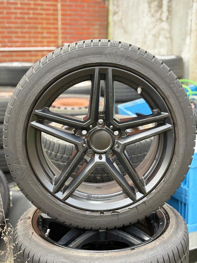 Jantes 17 pouces + pneus d'hiver 225/45 R17 — très bon état, Autos : Pièces & Accessoires, Pneus & Jantes, Neuf, Pneus hiver, Véhicule de tourisme