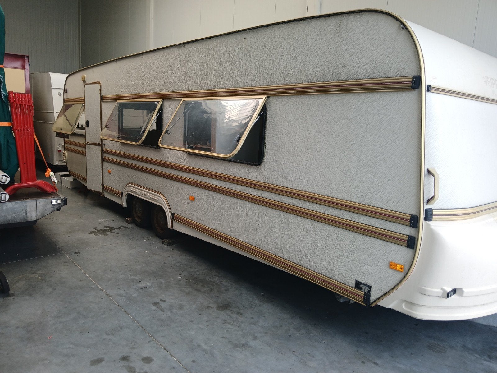 Grote weippert toercaravan, Particulier, Banquette en rond