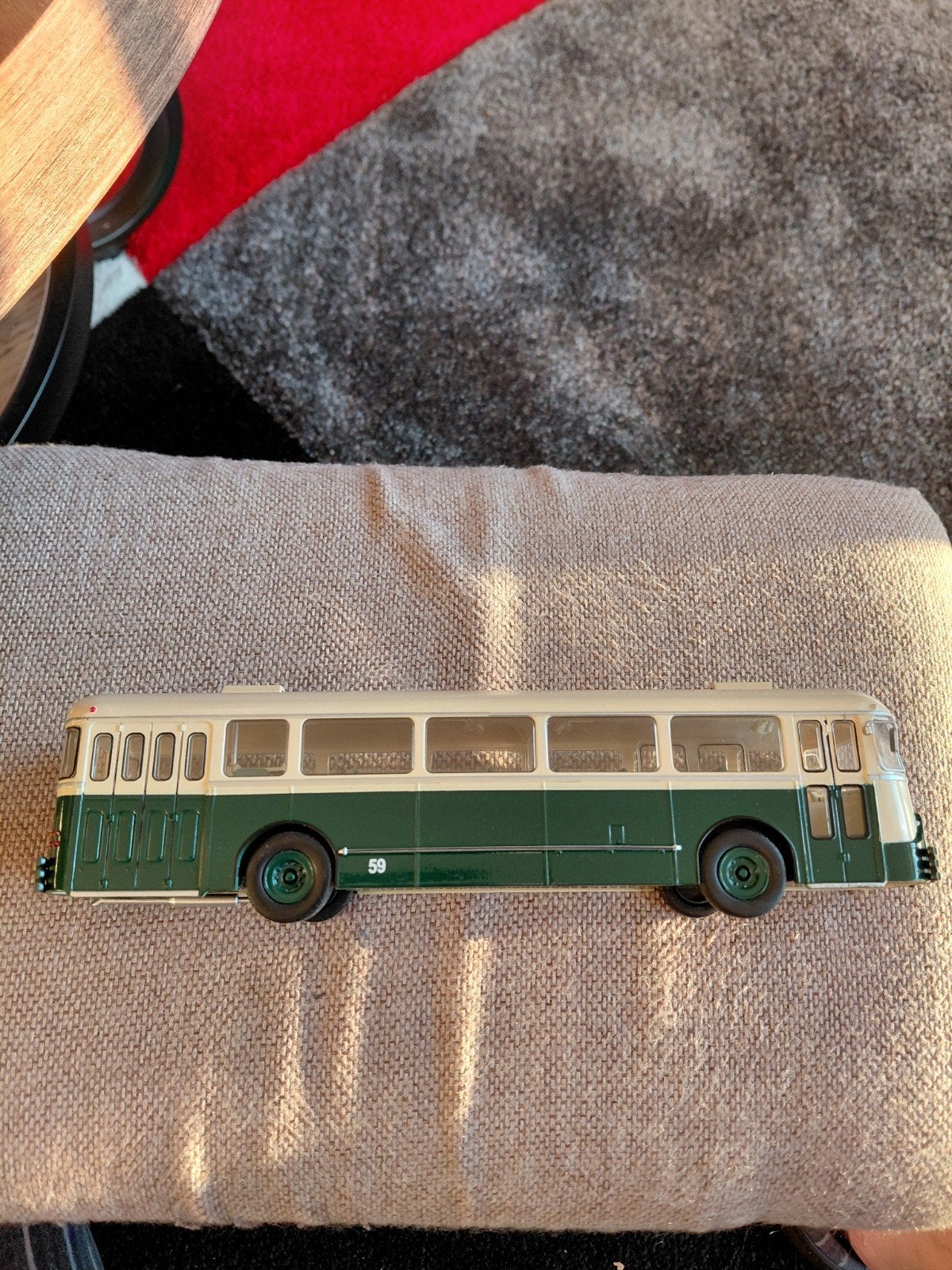 Miniature autobus Chausson Vetra apv 1/43eme., Hobby & Loisirs créatifs, Enlèvement ou Envoi, Neuf, Bus ou Camion, Autres marques